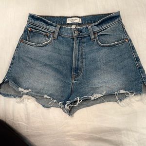 Abercrombie & Fitch Curve Love cut off shorts